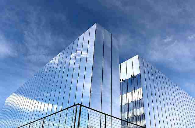 流量翻倍!觅圈电脑版AI 赋能红与黑